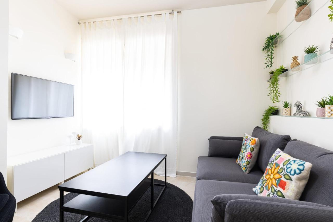 Cosy & Design 2br Near Shuk Hacarmel * Tel Aviv